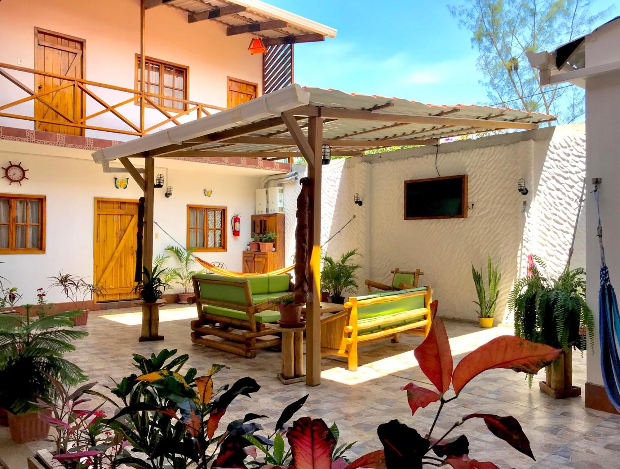 Hostal Laurita Beach Montanita Exterior photo