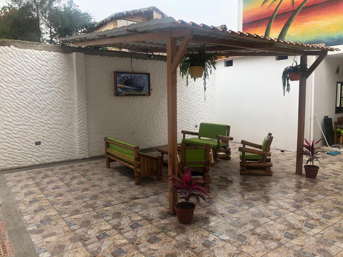 Hostal Laurita Beach Montanita Exterior photo